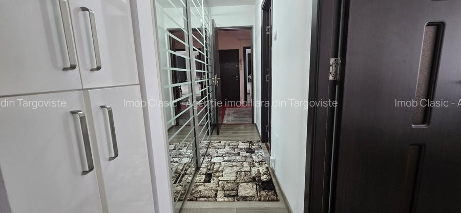 Micro  3 Târgoviște,  vânzare apartament 3camere, Etaj 1 - 7