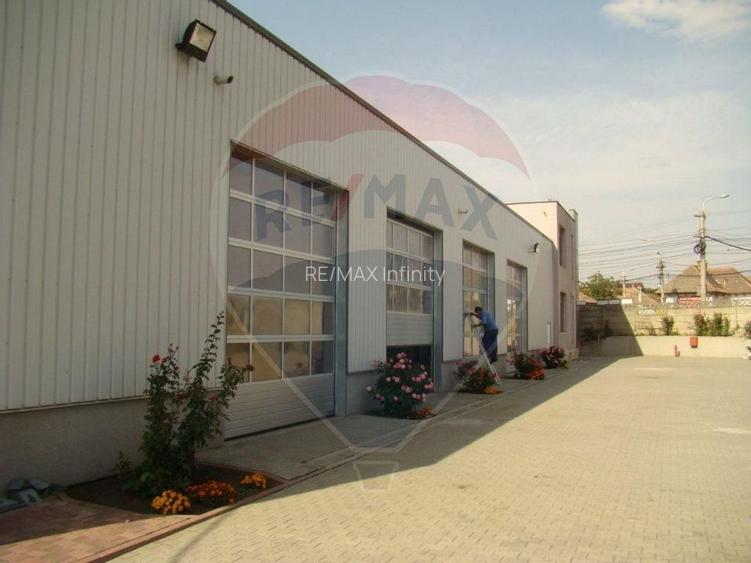 Locatie unica, hala cu zona administrativa, curte generoasa 4000mp - 12