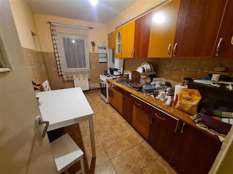 Apartament 4 camere, 2 bai, zona Gemenii - 5