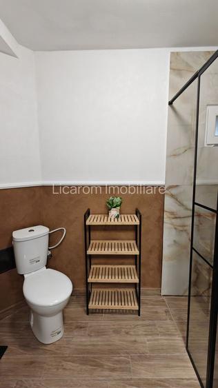 COMISION 0. Corp de casa,Carpatilor intrare in Racadau,P+E,4 camere. - 21