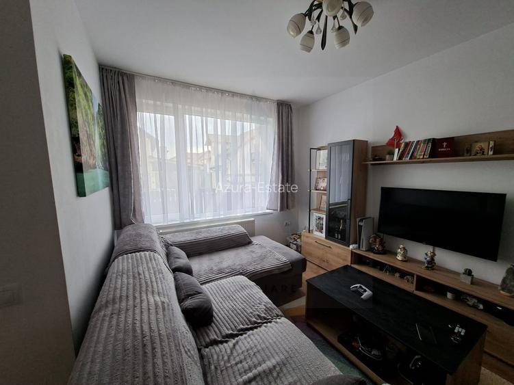 Casa moderna 4 camere 2 bai curte si parcare privata in Arhitectilor - 2