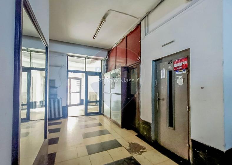 Vanzare Apartament 3 Camere, 2 Balcoane+2 Boxe, Universitate-P. Romana - 26