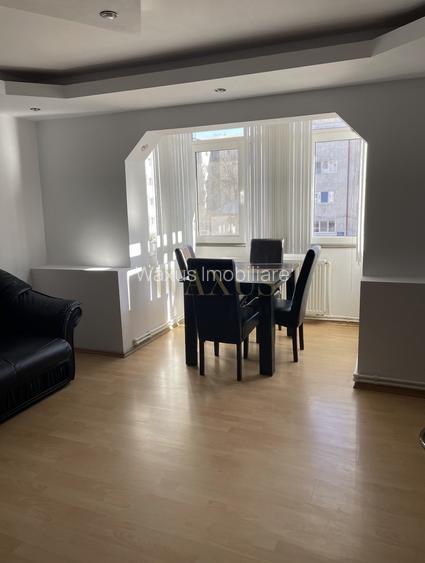 Apartament 3 camere, etaj 1, poziționat la soare, zona Nord - 2