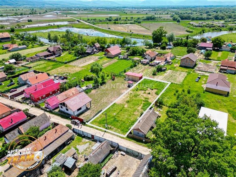 Oportunitate pe 1.100 mp intravilan, pregatit,Ozun,10 min de Sfantu Gheorghe,Cov - 3