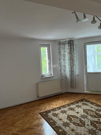 Persoană fizică ofer spre închiriere apartament 3 camere ultracentral - 7