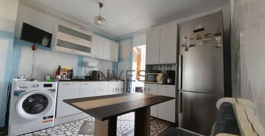 Apartament 2 camere decomandat, etaj intermediar, zona Marasti!