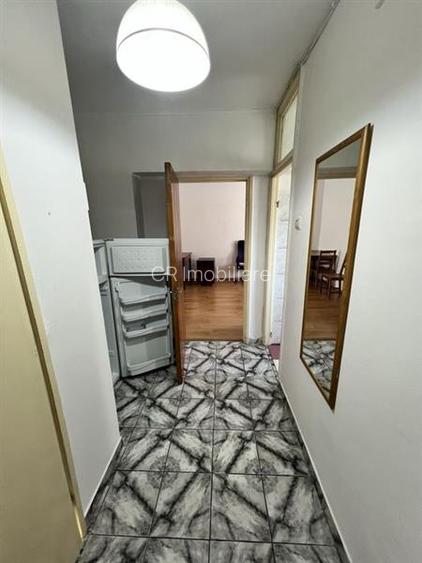 Garsoniera bloc mixt Theodor Pallady metrou 1 Decembrie 1918 - 4