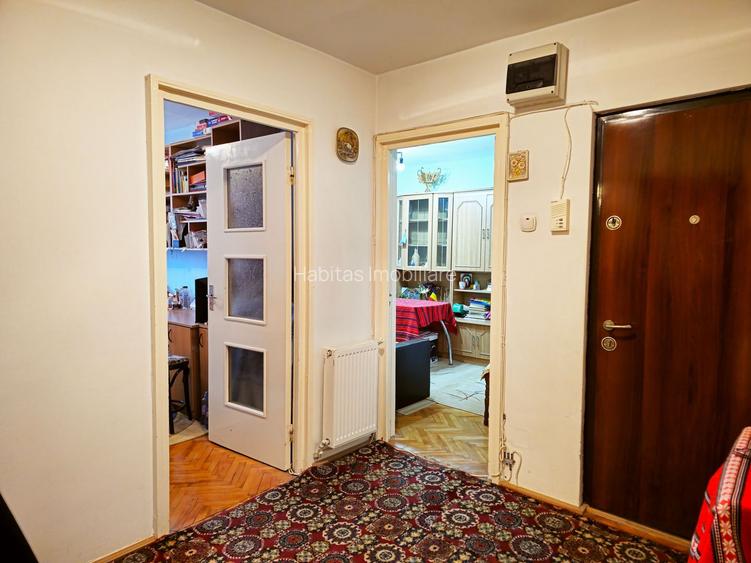 Apartament 4 camere, decomandat, etaj 1 din 4, cartierul Manastur - 11