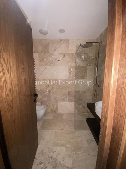 Universitate, imobil S+P+3+terasa - 16