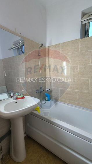 Casă cu 3 camere de vânzare în zona Centrală - 14