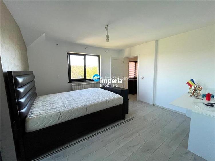 Casa tip duplex de vanzare,550 mp curte,piscina,beci,foisor Rediu Breazu - 6