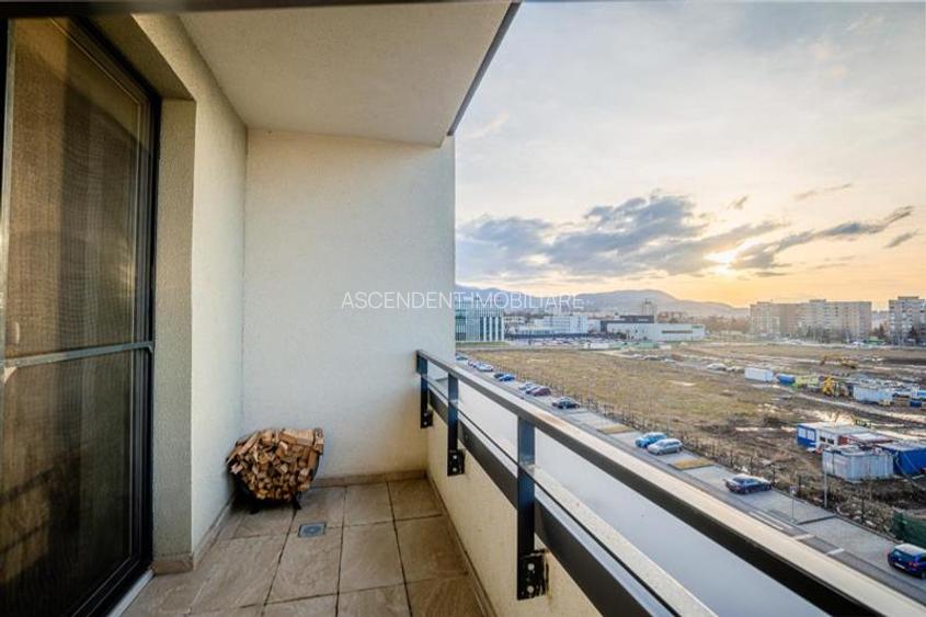 Rafinament urban:terase incantatoare,loc parcare,A Class,Kasper,Coresi,Tractorul - 30