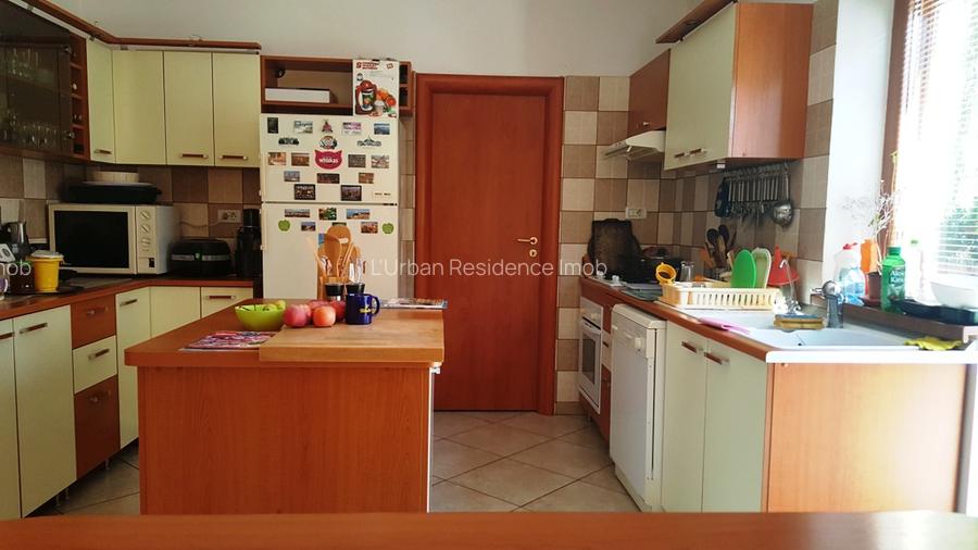 Vanzare vila remarcabila Drumul Negru - Pipera - 11