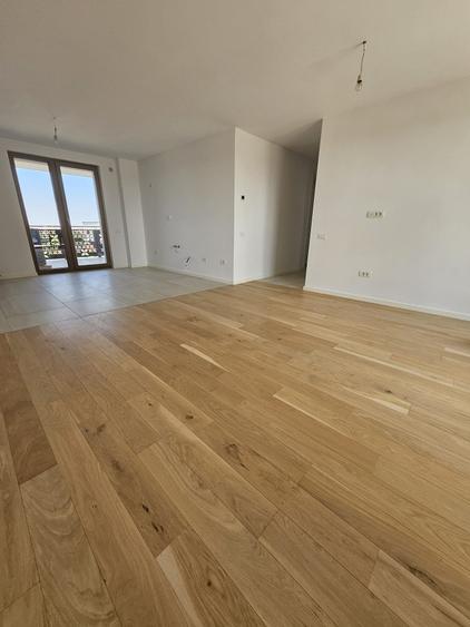 cea0931b-4828-47dd-a524-6e087313b84b - 5