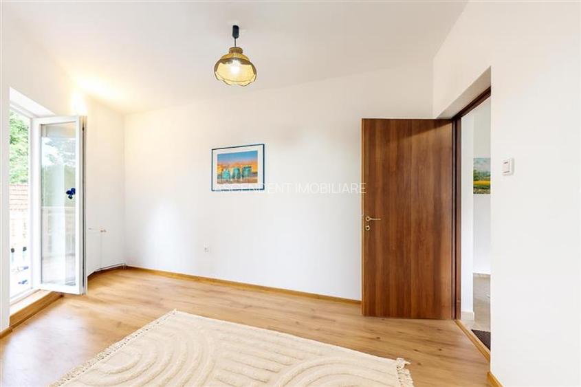 3D! Casa autentica,5.025 mp teren,in spectacolul montan al Cetatii Medievale Bra - 3