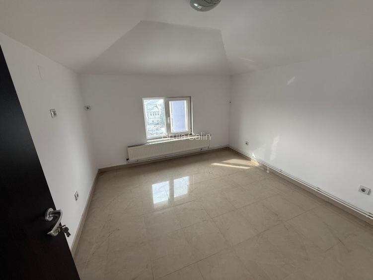 Casa de inchiriat - Ultracentral 324 mp utili + curte  - 7