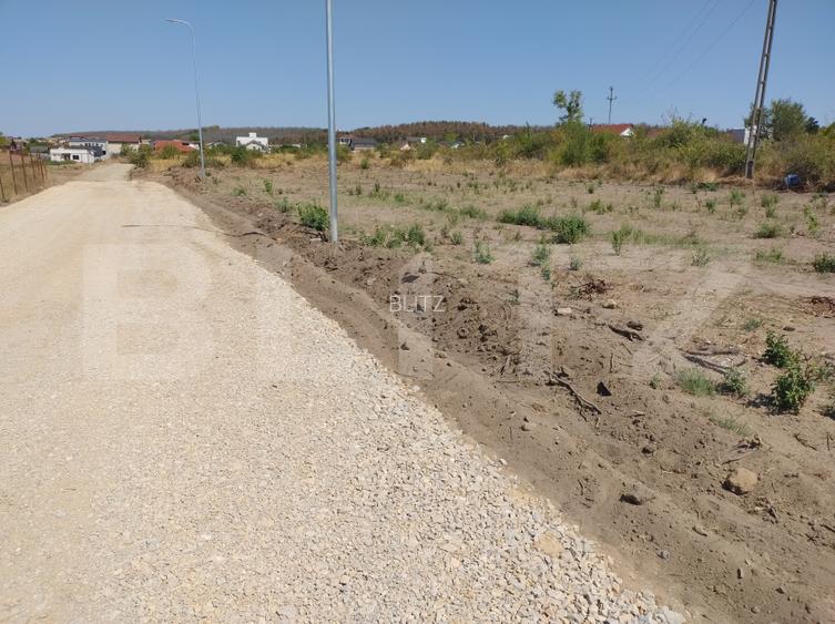 Teren intravilan, 607 mp, deschidere 36 m, zona Plaiul Vulcanesti - 5