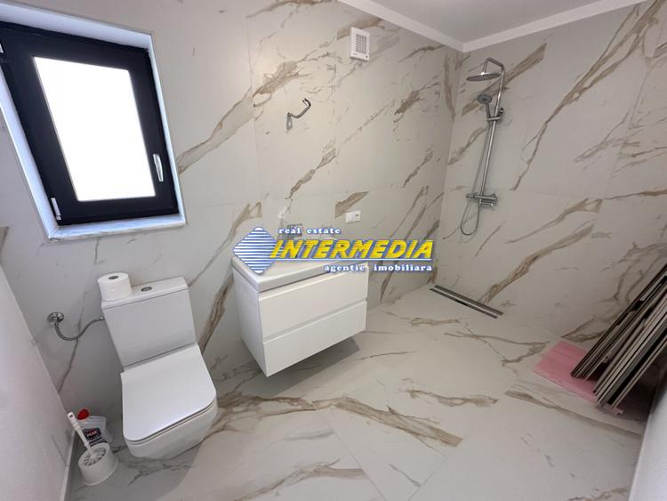 CASA NOUA I 90 MP I FINISATA LA CHEIE I ASFALT I TOATE UTILITATILE I
