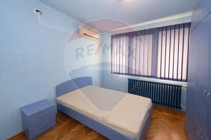 Apartament cu 3 camere de vanzare in zona Gara de Nord - 2