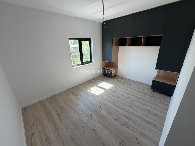 Casa 3 camere 2 bai Terasa Parcare zona Bucium Visan - 9