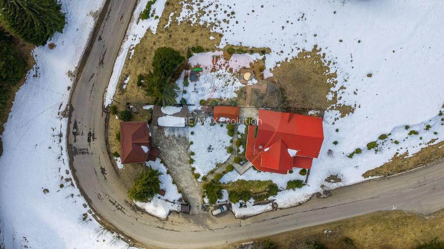 COMISION 0%| Pensiune + Casă de vânzare în Predeal | Business activ | - 43