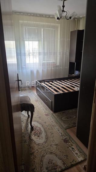 4 camere, 1/8, anvelopat, bloc 1982, 90mp-Gorjului - 8