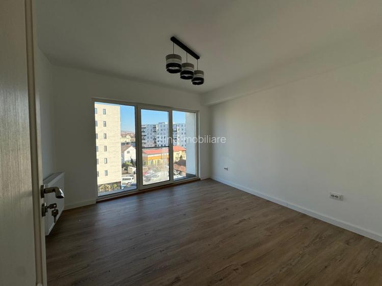 Apartament finisat 4 camere, 2 bai, 93,3 mp utili, etaj retras, Dambul Rotund - 9