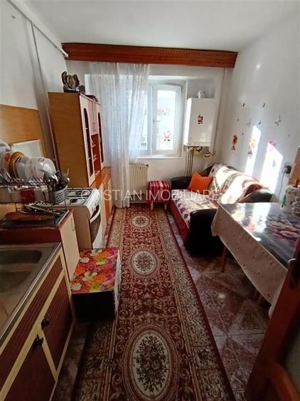 SPATIOS! Apartament 4 Camere, Decomandat, ETAJ 1, Obor - 6