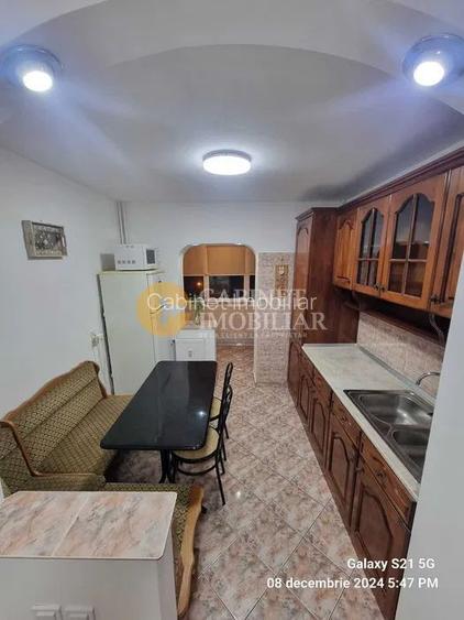 Apartament 2 camere decomandat zona Nicolina II - 6