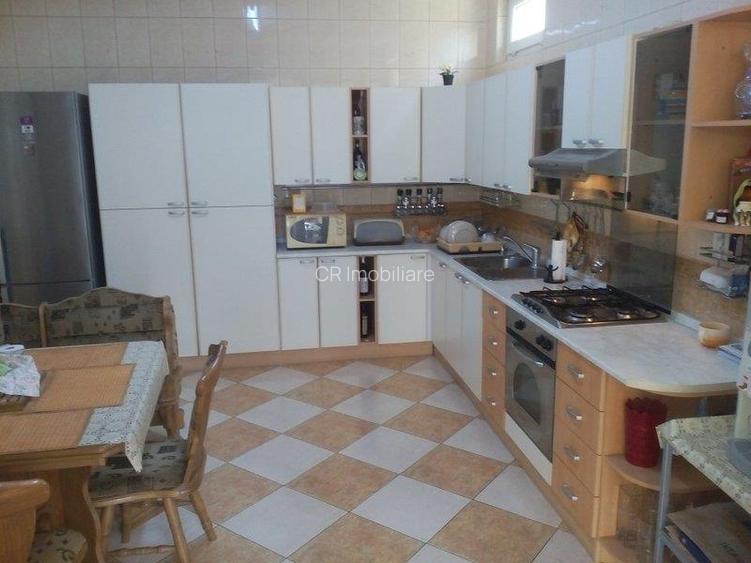 Vanzare vila 6 camere Jiului - 7