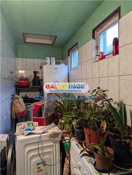 Rahova-Margeanului casa 100 mp, teren 315 mp,deschidere 13,5 ml,garaj - 27