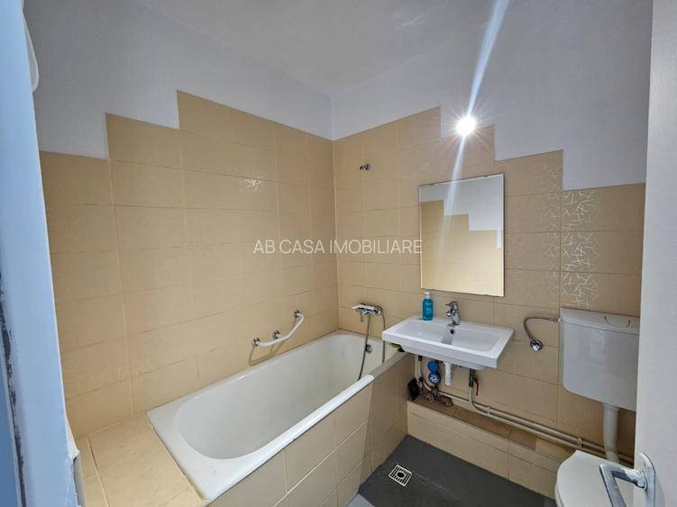Apartament 3 camere,  et. 10, Complexul Studențesc, Timișoara, comision 0% - 17