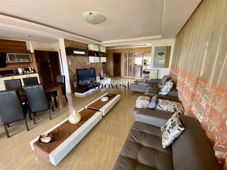 Casa de Vacanta de Vanzare la Lac Apa - 4 Dormitoare, Living + Bucatarie Open Sp - 7