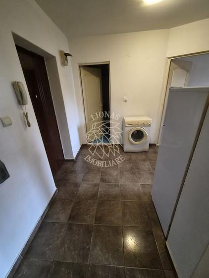 Apartament decomandat 2 camere 50 mp+2 balcoane-etaj 2-Zona Pompieri