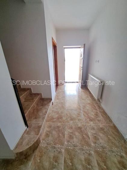 Inchiriere proprietate- casă și teren  comuna Razvad Dâmbovița - 7