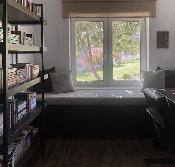 Proprietate pe stradă privatǎ, complet mobilată, curte matură, terasă  - 14