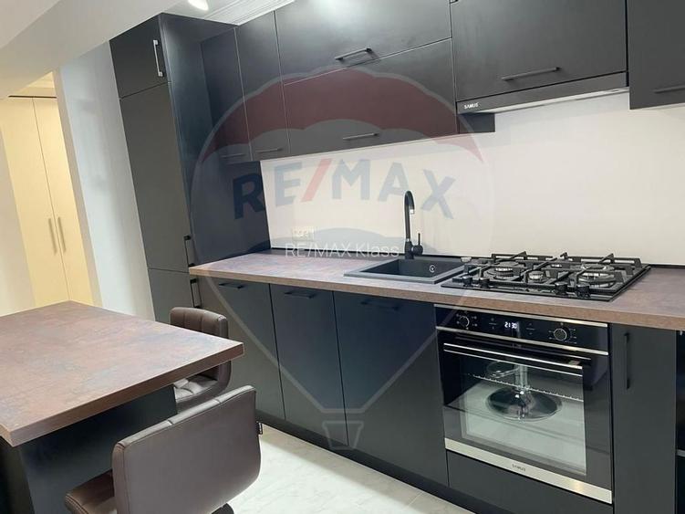 Apartament cu 2 camere de închiriat în zona 13 Septembrie - 16