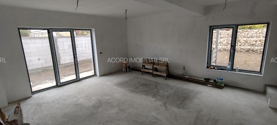 Casa duplex Agigea conectată la toate utilitatile zona Primarie - 4