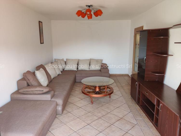 APARTAMENT  4 CAMERE C. ARADULUI 650 EURO - 2