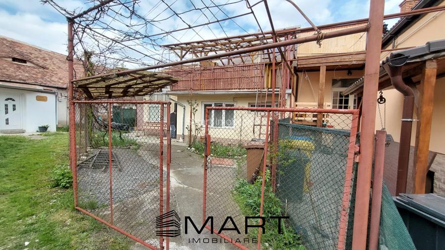 Casa cu teren 150 mp zona Lupeni - 12