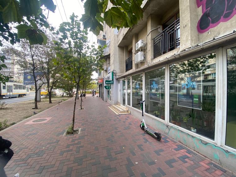 Spatiu comercial de vanzare pe Bulevardul Corneliu Coposu 3-5