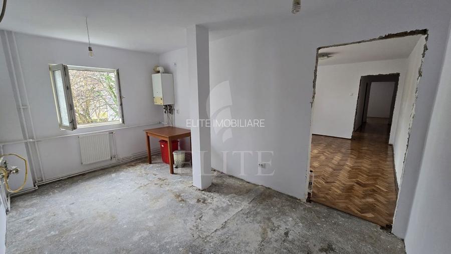 Apartament 3 camere în zona PIATA FLORA - 3