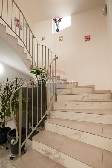 Cladire de vanzare in zona de nord 390 mp, curte generoasa - 7