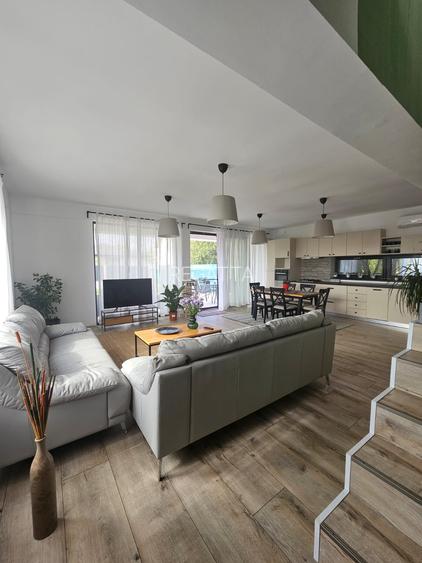 Casa tip duplex de inchiriat - 12