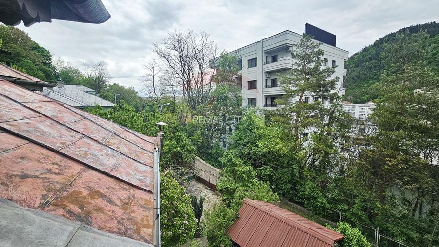 Apartament cu 3 camere de vânzare în zona Central - 28