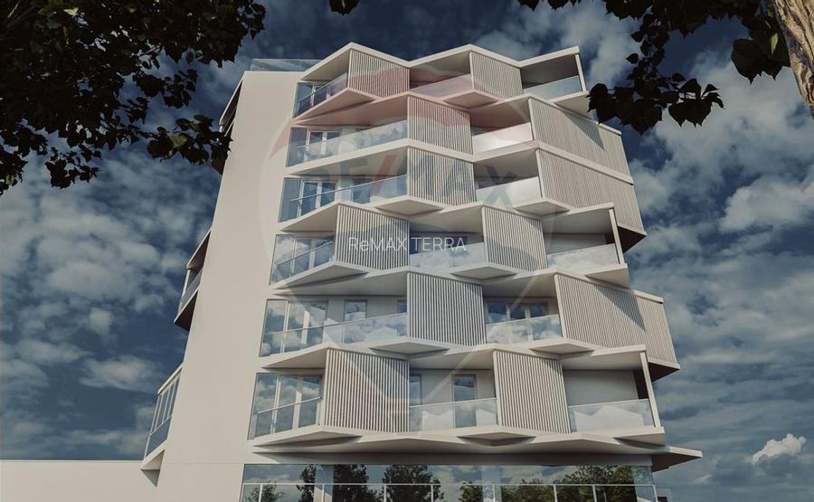 DE VANZARE apartament cu 3 camere nou ,central ,Piata Salajanca - 2