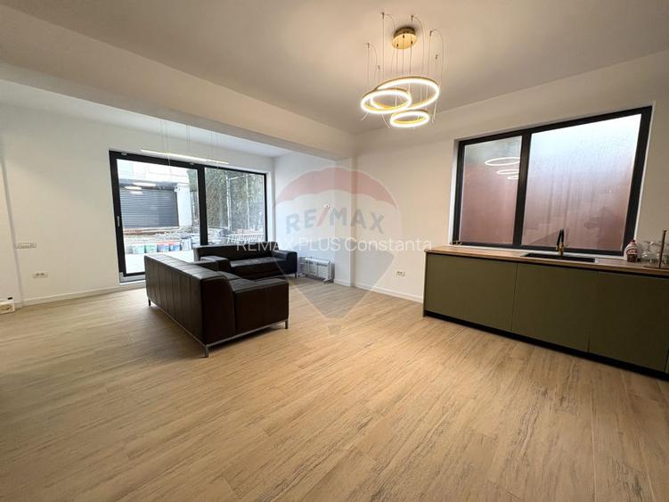 Casă / Vilă cu 4 camere de închiriat în zona Casa de Cultura - 14