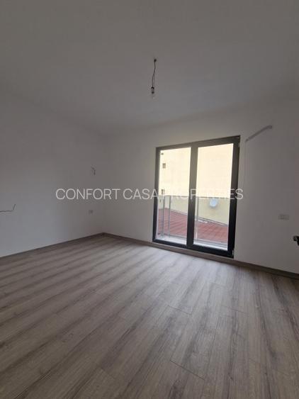 Decebal - Unirii -  Bloc nou - Apartament 3 camere - terasa - 2 grupuri sanitare - 8