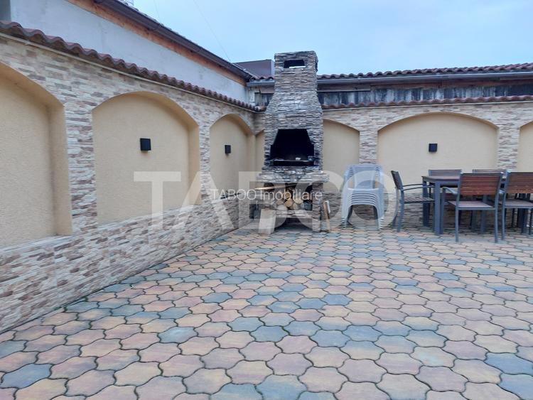 Apartament spatios 2 camere decomandate la VILA loc parcare Selimbar - 8