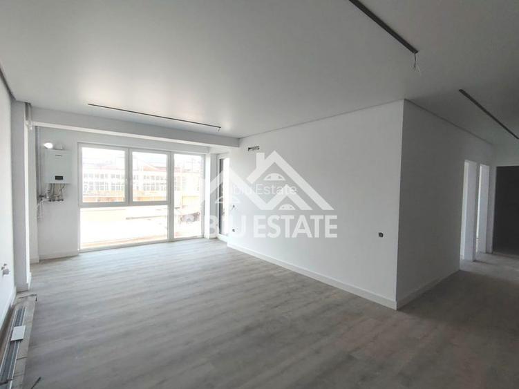 Apartament Sibiu central 3 camere, 2 bai Imobil Top lift garaj - 3